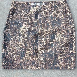 HYDRAULIC EUC Nolita Mid Rise Curvy Denim Leopard Print Denim Skirt Size 16